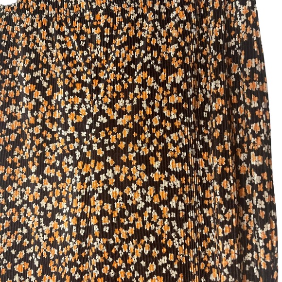 NWT Topshop crinkle brown, orange, cream floral pull on flare pants - Picture 7 of 8